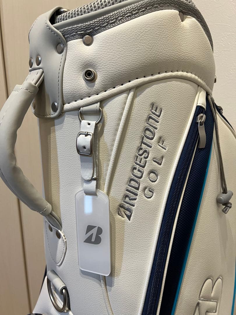 <極美品> ブリヂストン ゴルフバッグ ホワイト/ネイビー　レディース