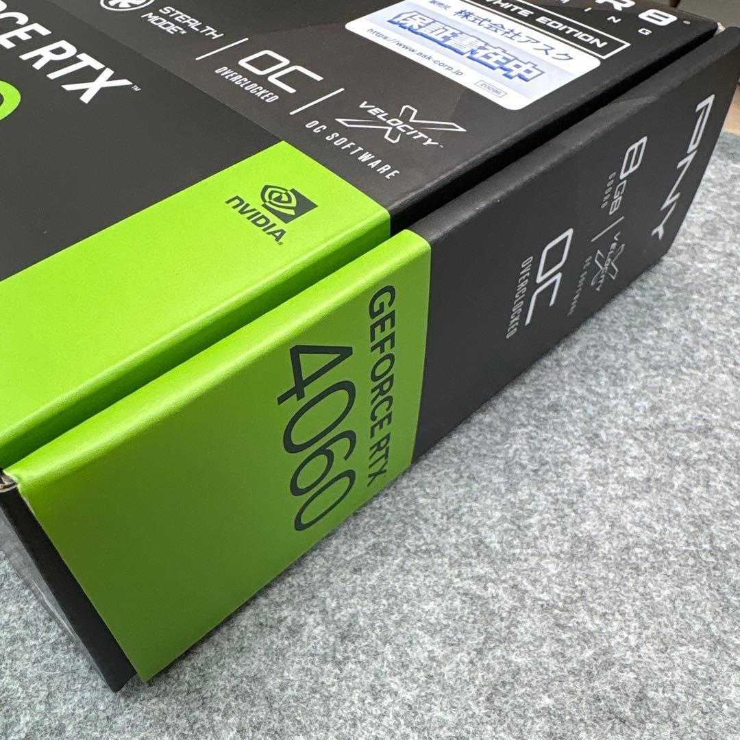PNY GeForce RTX 4060 8GB ホワイトエディション