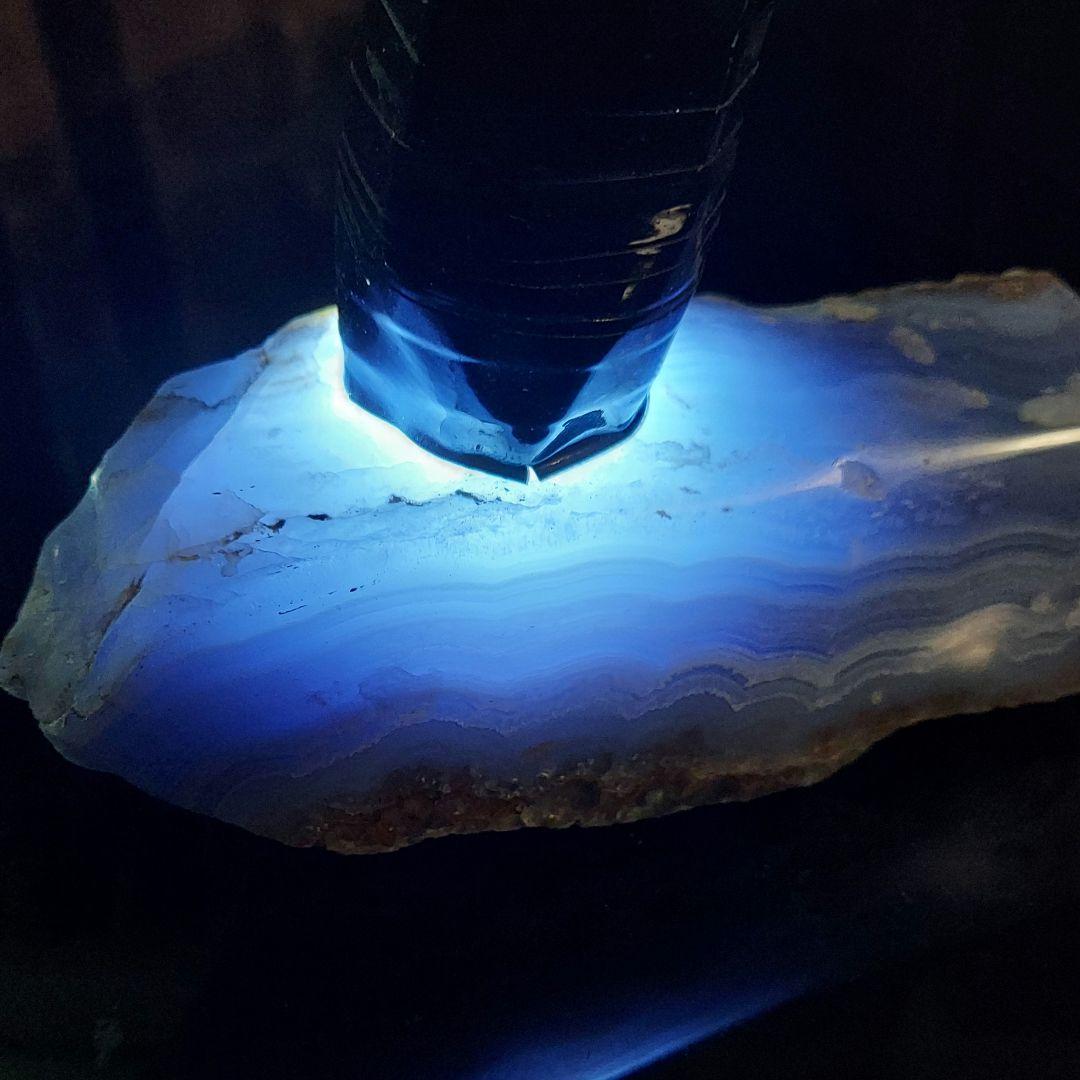 超レア！大きくてとても綺麗なブルーレースアゲート 瑪瑙メノー 原石表面磨き523