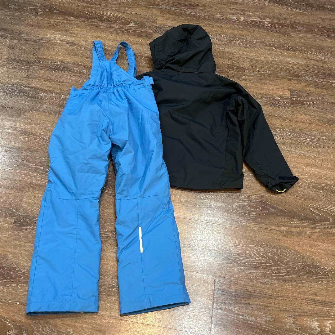 デサント　美品　　セットアップ　上下　スキーウェア　150 男の子　女の子
