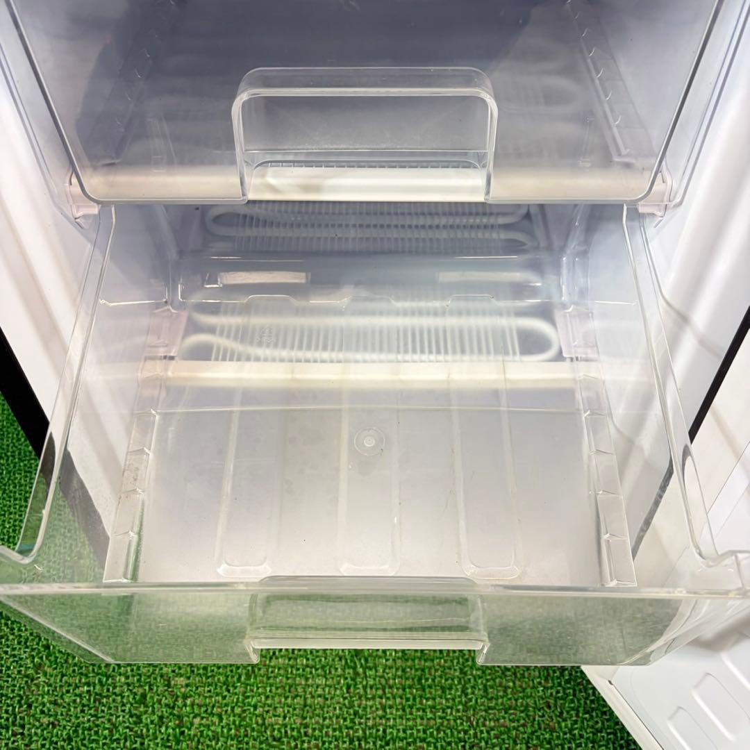 745 冷蔵庫　レトロ　2022年製　100L〜200L 極美品　ブラック　格安