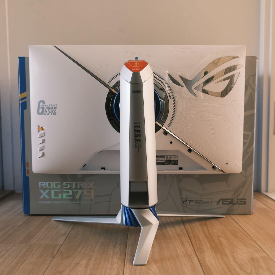 GUNDAM 27インチゲーミングモニター　ASUS