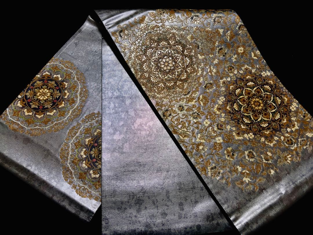 【超美品】袋帯 金駒刺繍　宝相華　お太鼓　シルバー