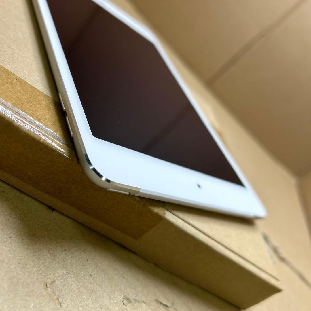 iPad本体 Apple iPad mini 4 Wi-Fi + Cellular 32GB