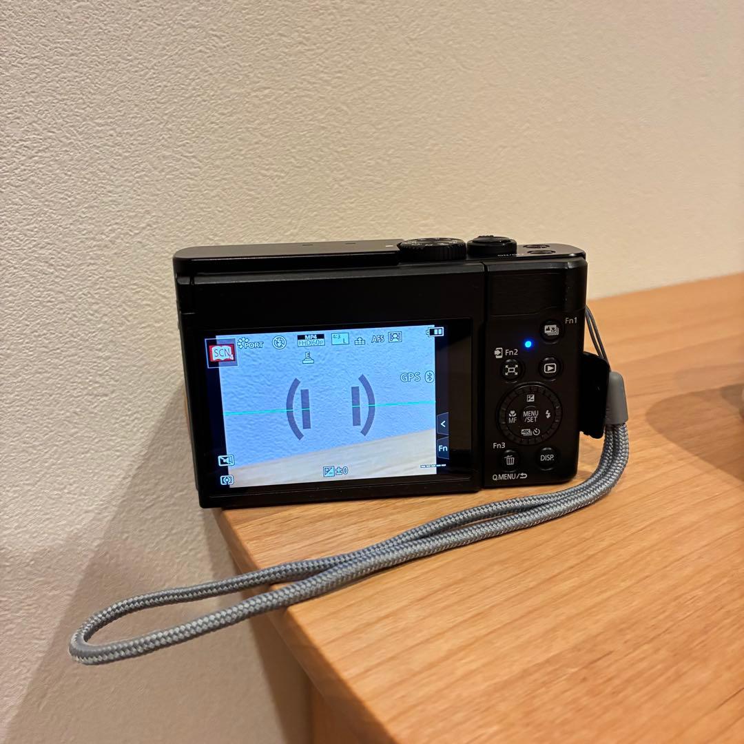 【美品】Panasonic Lumix TZ99 コンパクトデジタルカメラ