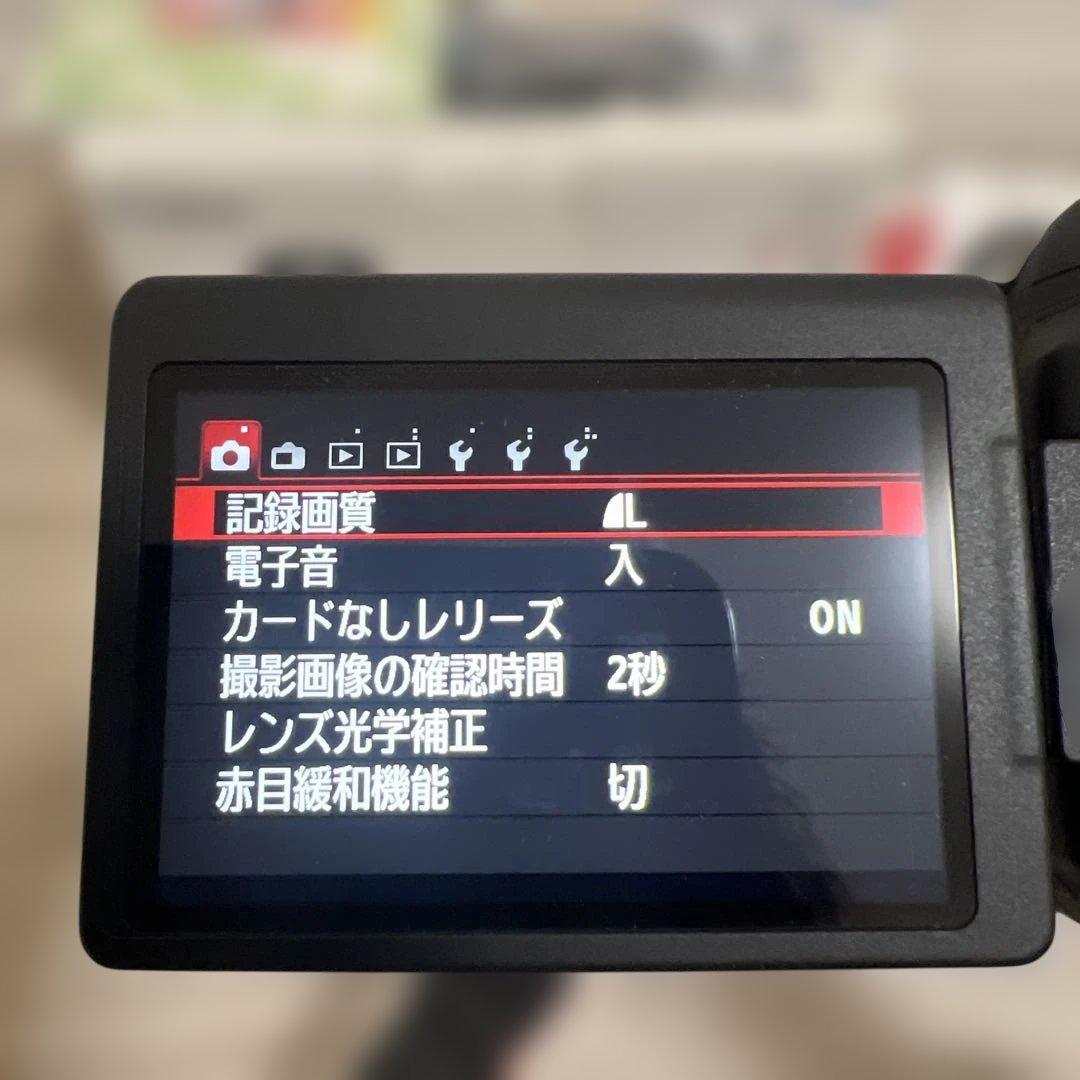 一眼レフ　Canon EOS kiss X7i ダブルズームキット