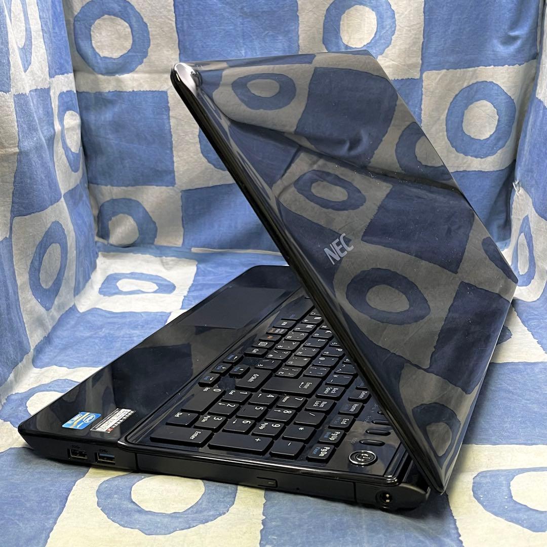 爆速SSD512G&メモリ16G☆i7☆大人な黒♪ブルーレイ&カメラ！Win11