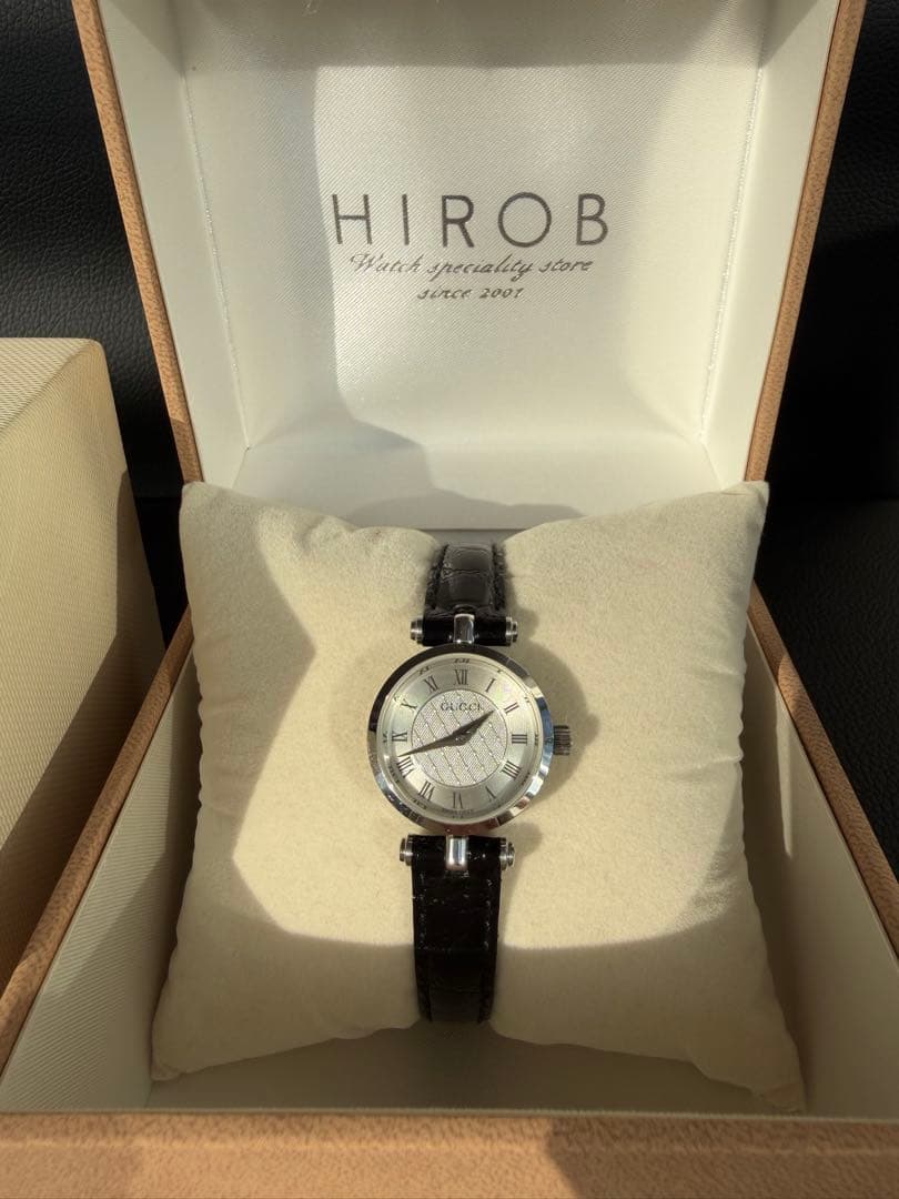 GUCCI グッチ シェリーライン 腕時計 ブラック レディース ブランド