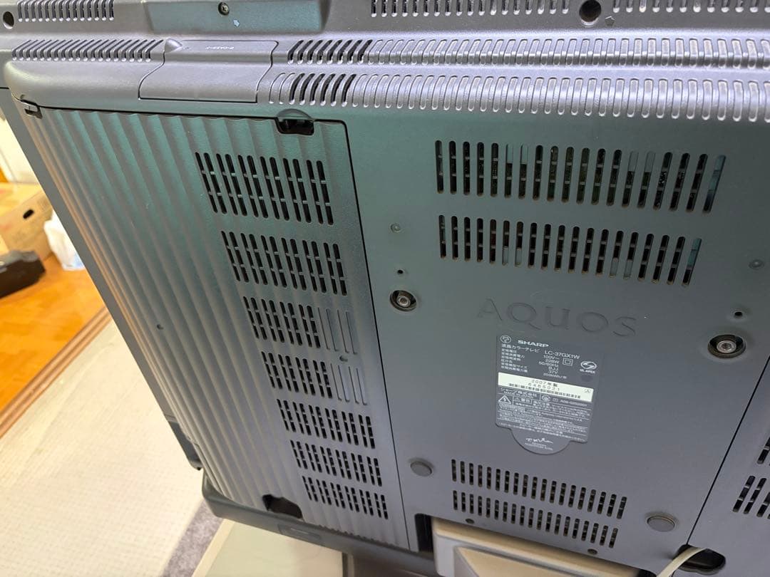 亀山モデルAQUOS ＬＣ-37CX1W 中古品　引取り専用