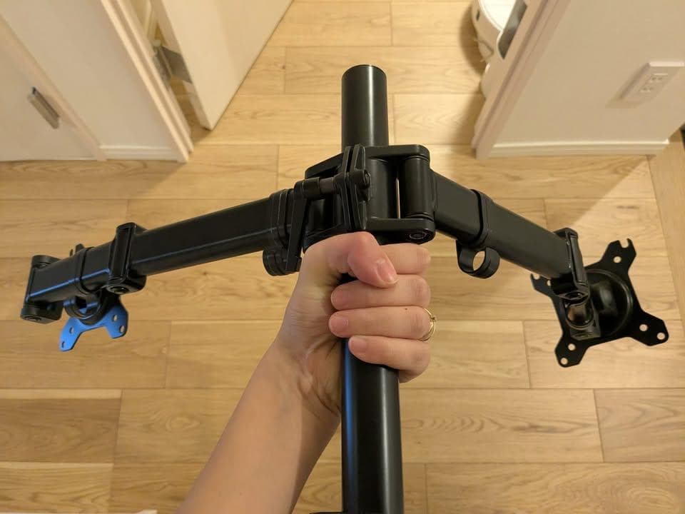 Duronic DM252 デュアルスクリーンモニターアーム