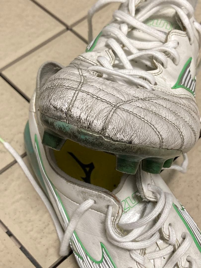 ミズノ モレリアネオ3 サイズ28センチ