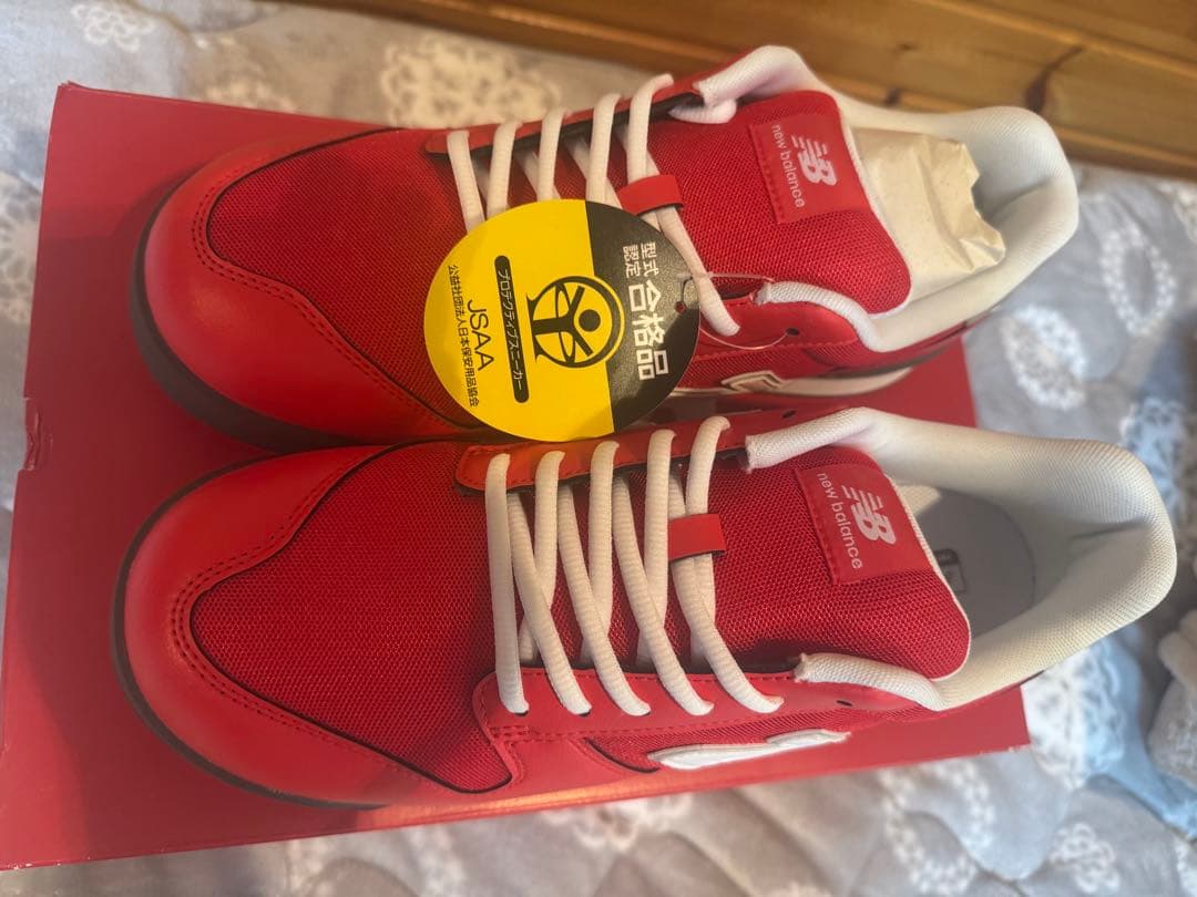 New Balance 安全靴 レッド