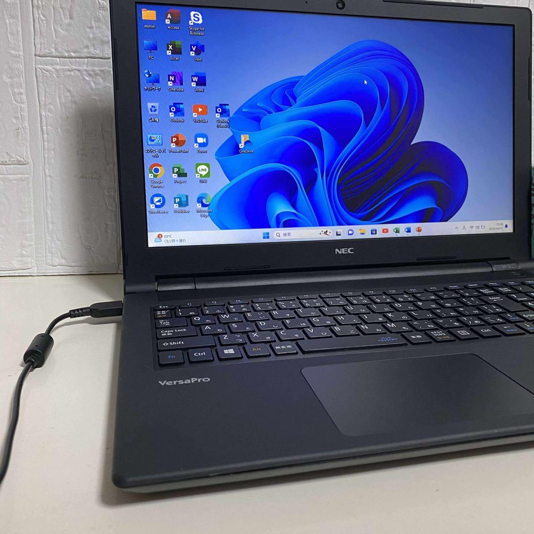 Windows11 オフィス付きCorei7 SSD256GB NECノートPC