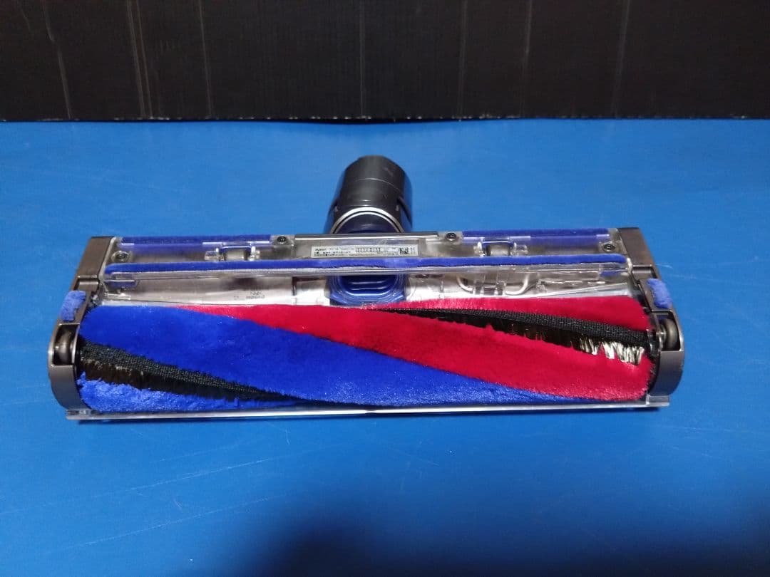 大人気モデル！dyson‼️デジタルスリムフィラフィ SV18充電スタンド付き①