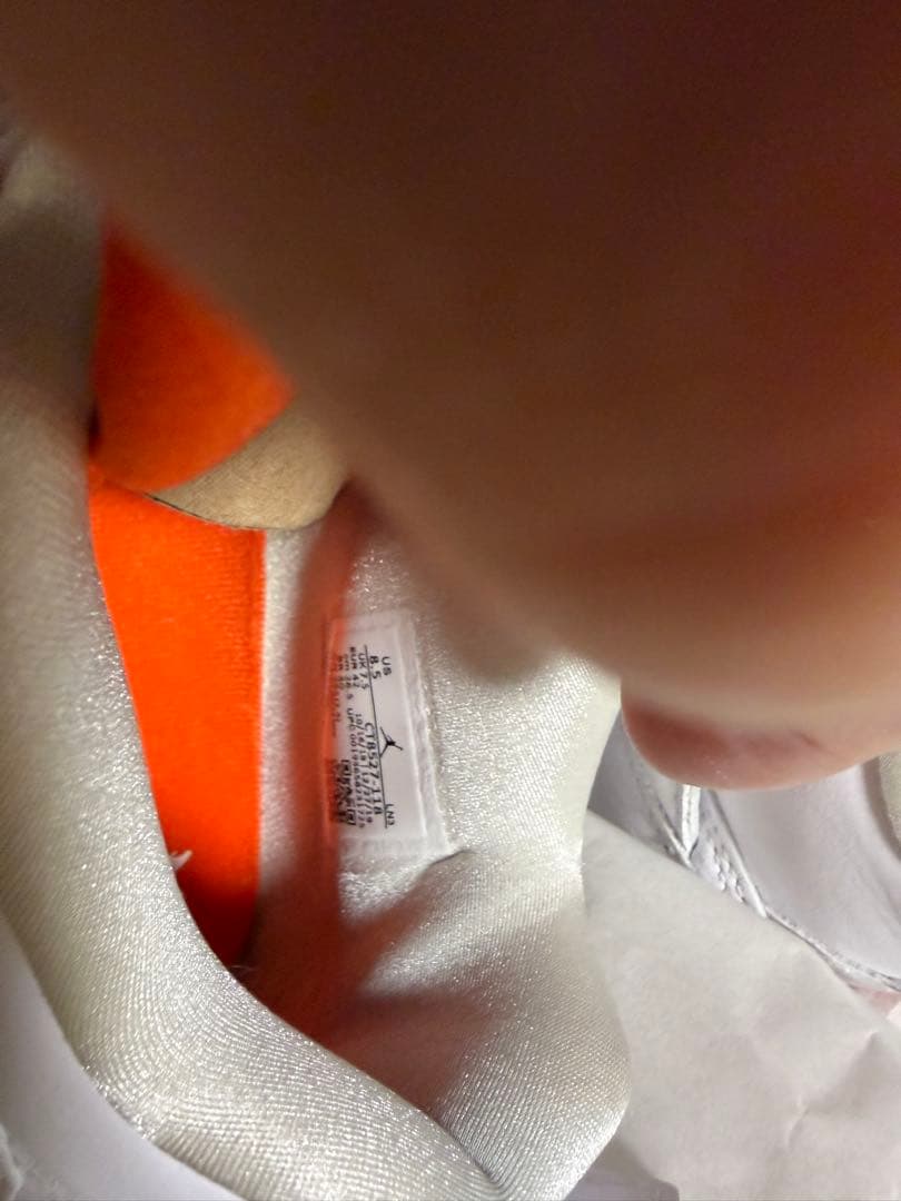 ナイキ NIKE エアジョーダン4 AJ4 ホワイト×オレンジ