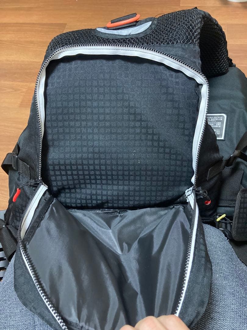 MAZUME EXTRACOMPLEXブラックライフジャケットロッドホルダー付き