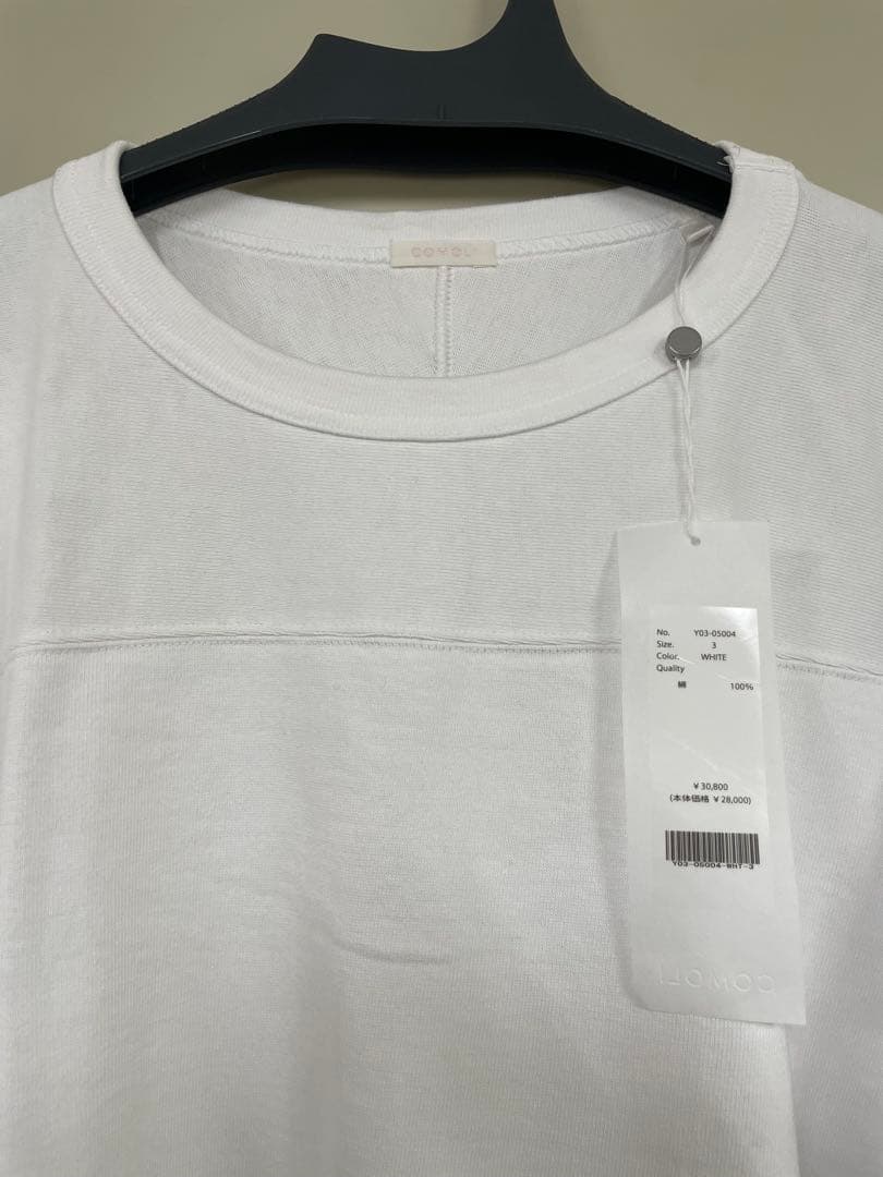 新品COMOLI フットボールTシャツ　3