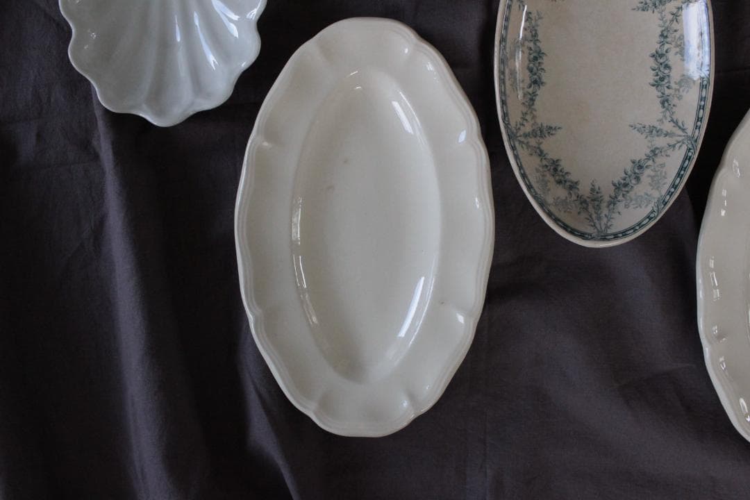 【B】サルグミンヌ・ 花リムラヴィエプレート/フランスアンティーク