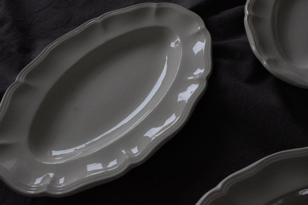 【B】サルグミンヌ・ 花リムラヴィエプレート/フランスアンティーク