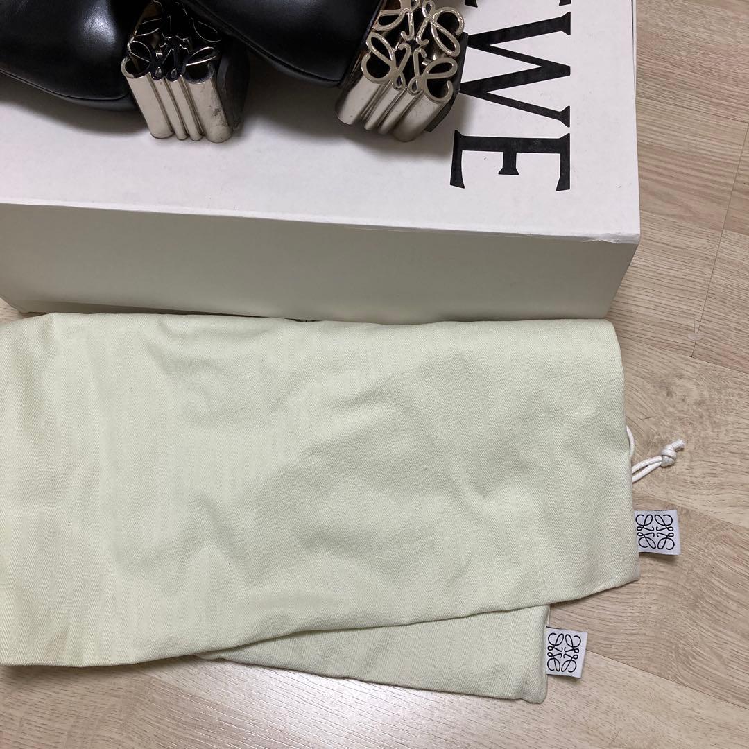 【極美品】LOEWE アナグラムヒール　シルバー　ショートブーツ　35