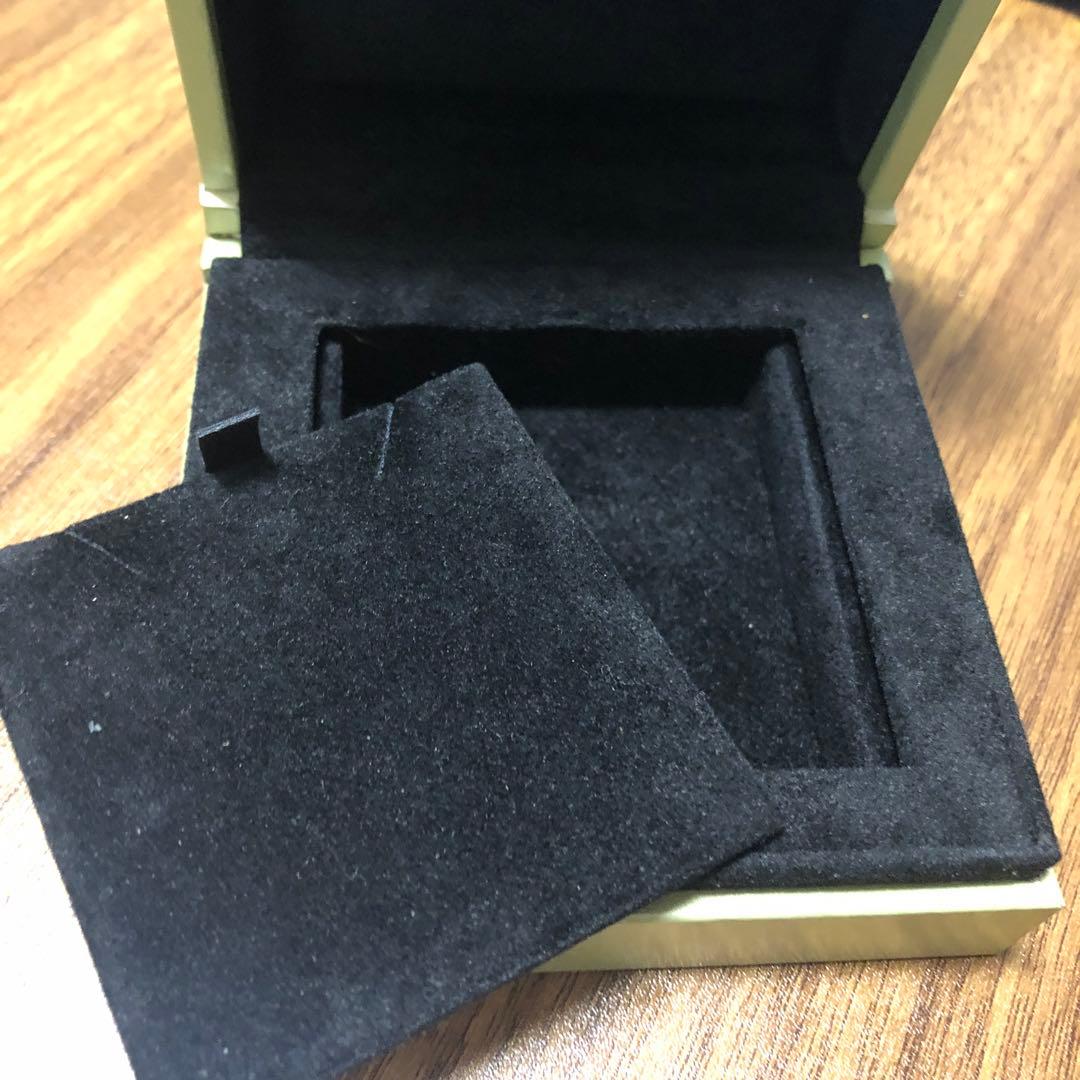 ヴァンクリーフ&アーペル　時計ケース　ジュエリーケース　アクセサリーケース