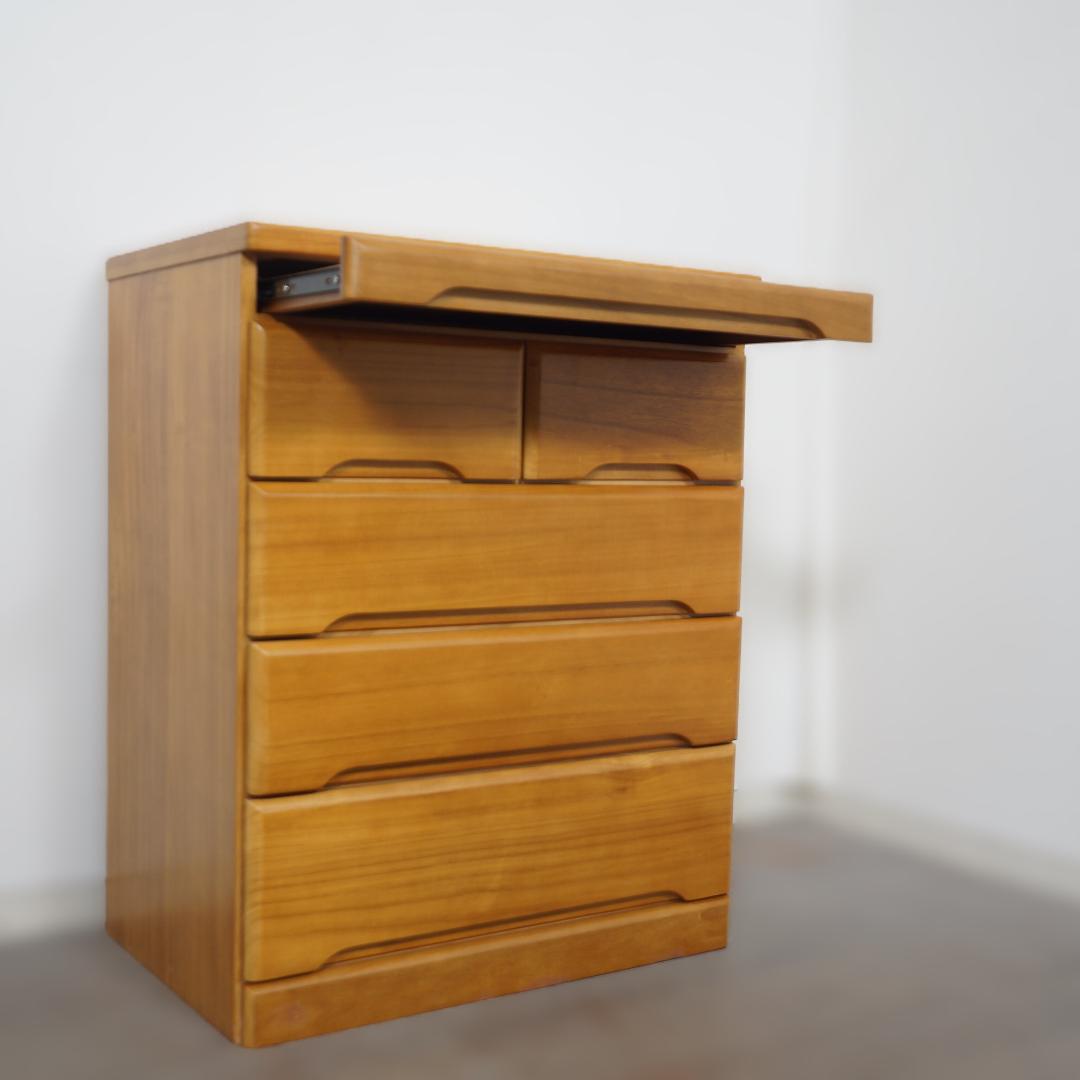 【新品】モダンな仏壇チェスト　リビングにも置ける　 アウトレット