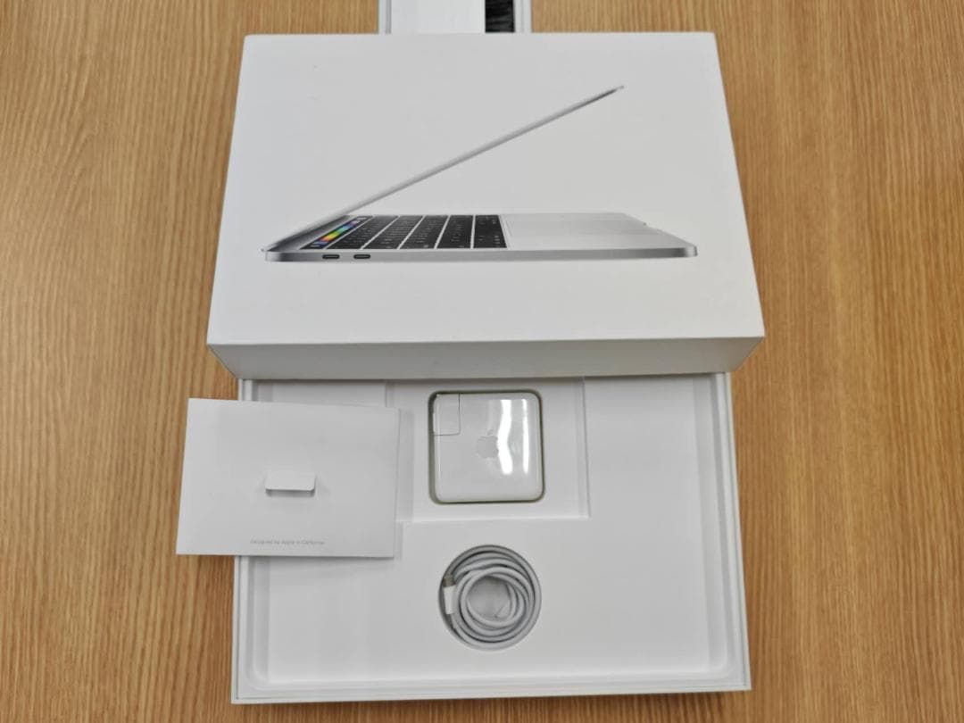 MacBook本体 MacBookPro A1706 2017 Core i5 16G/512G