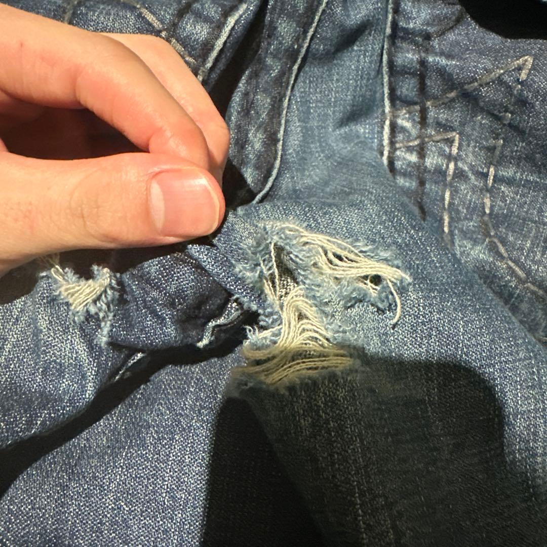 TRUE RELIGION BILLY SUPER T ダメージデニム