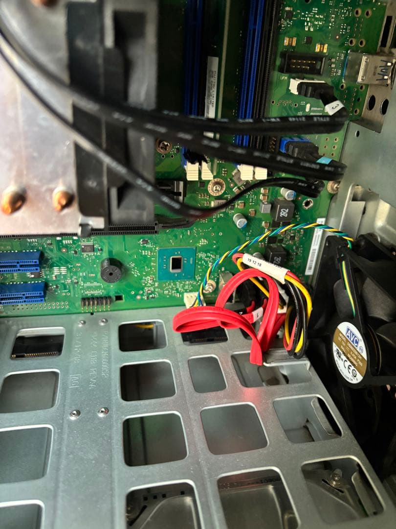 Fujitsu PRIMERGY TX1310 M3サーバー