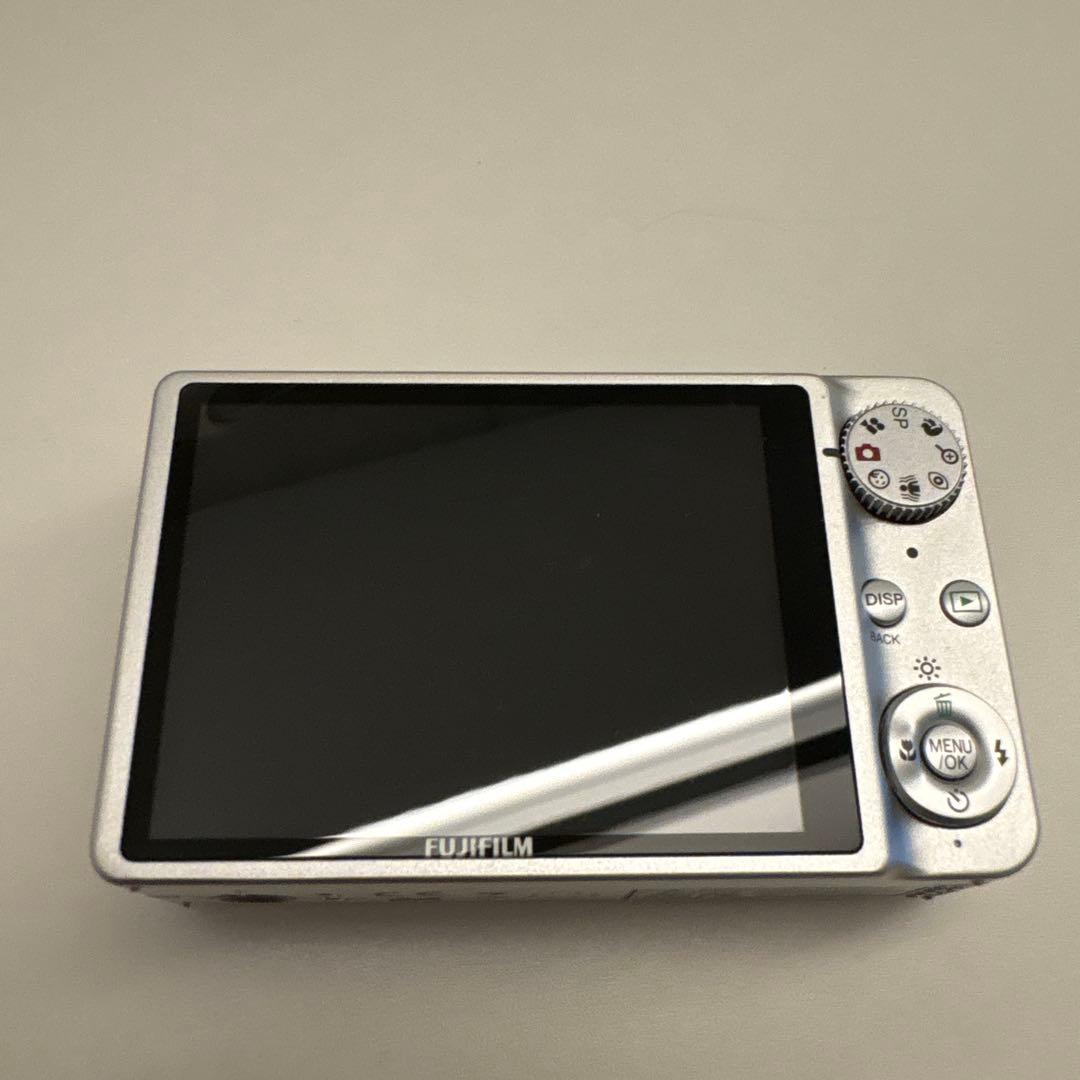 FUJIFILM FINEPIX J150W コンパクトデジタルカメラ　コンデジ