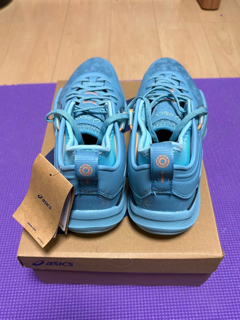 asics バスケットボールシューズ ライトブルー