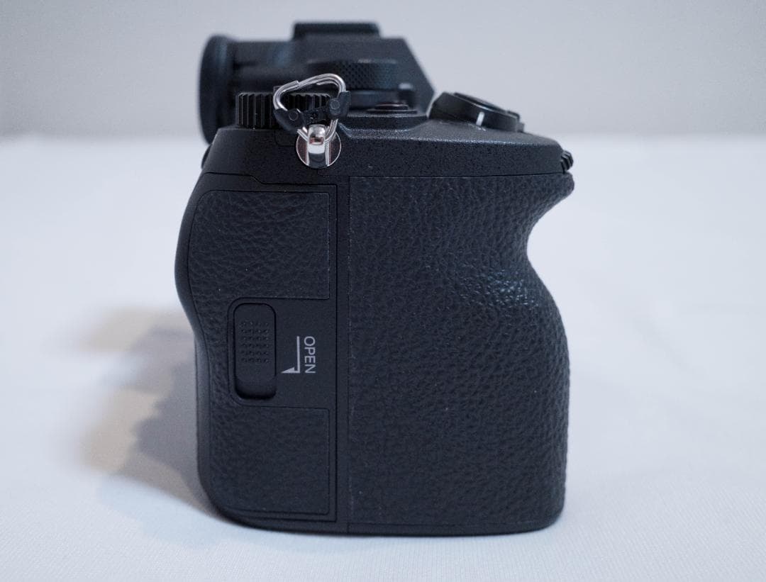 【極上美品】 SONY α7Ⅳボディ ILCE-7M4