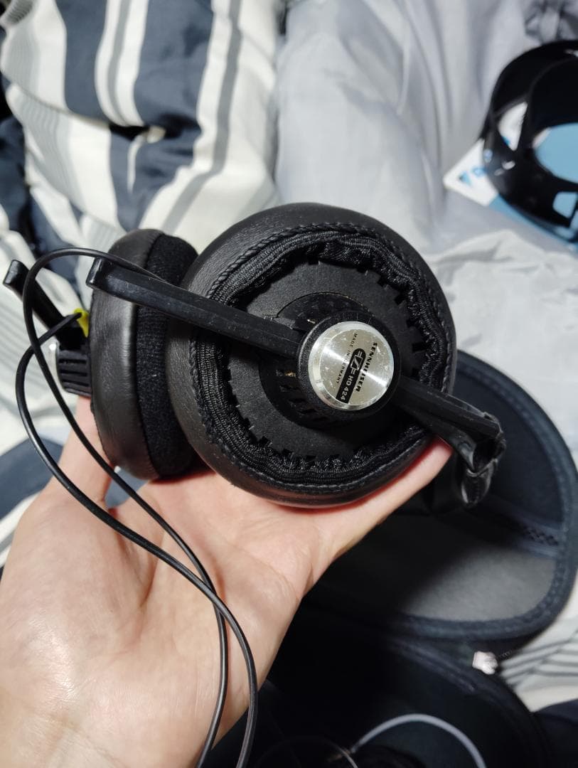 ヘッドホン Sennheiser HD424