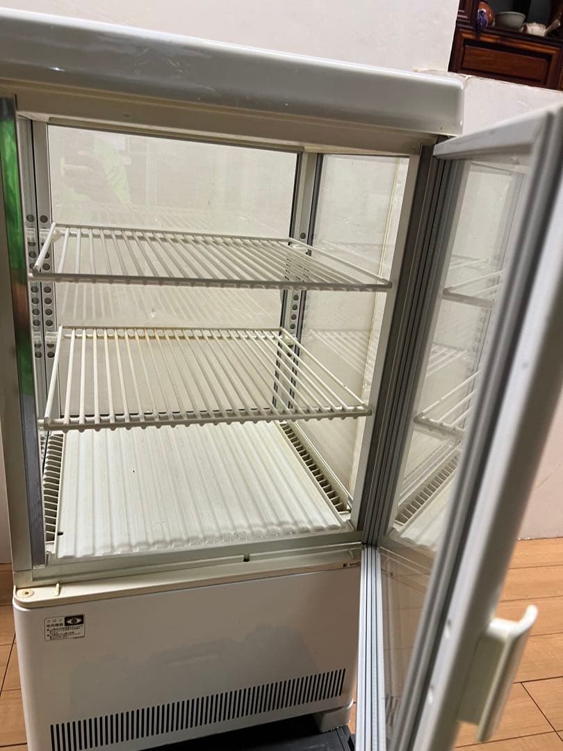 サンデンガラスショーケースAG-54XE 送料込み