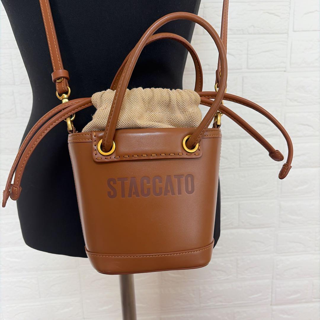 美品！STACCATO（スタッカート） ドローストリングスモールバッグ 巾着