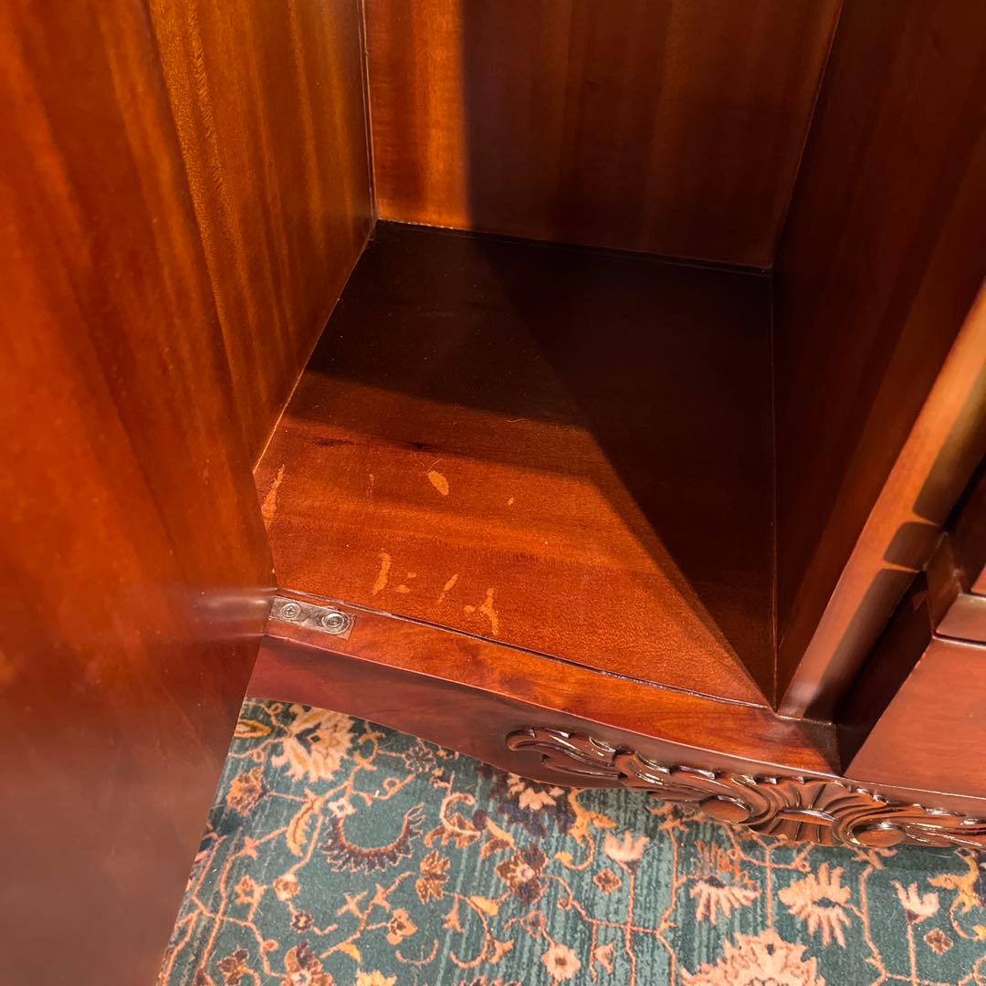 レザートップ　猫脚　アクセントホールキャビネット