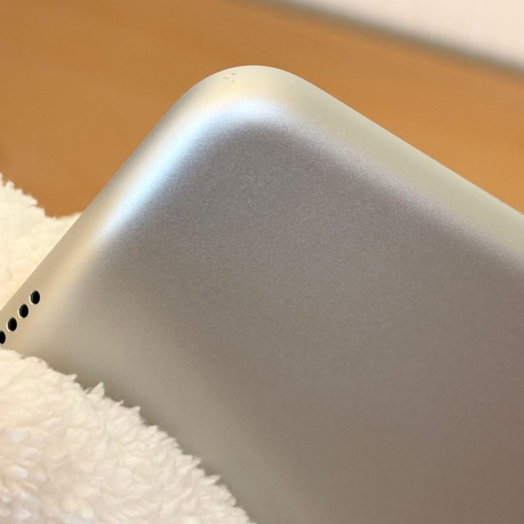 【美品】apple iPad mini4 箱付き 充電器 コード付　32GB