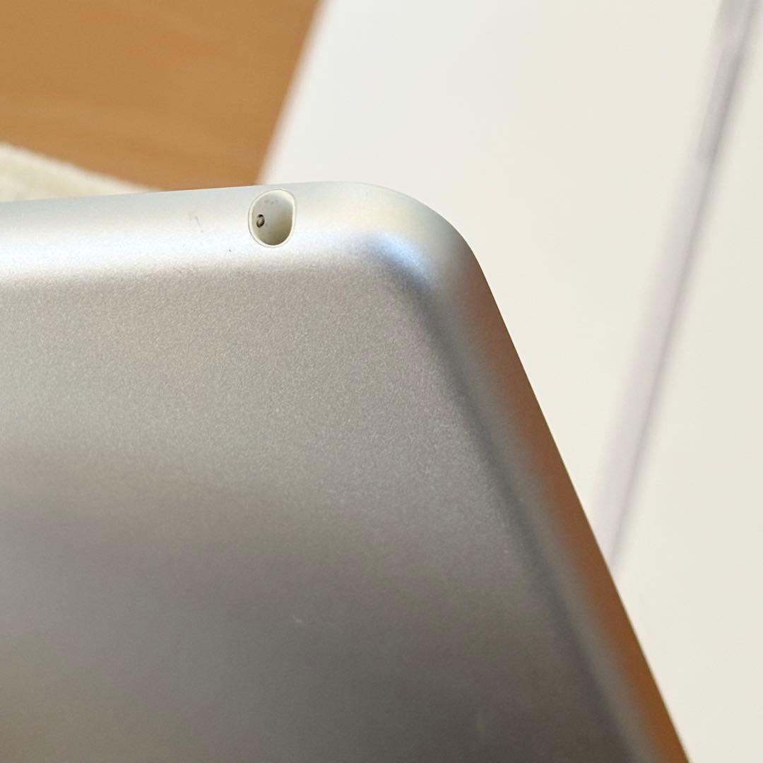 【美品】apple iPad mini4 箱付き 充電器 コード付　32GB