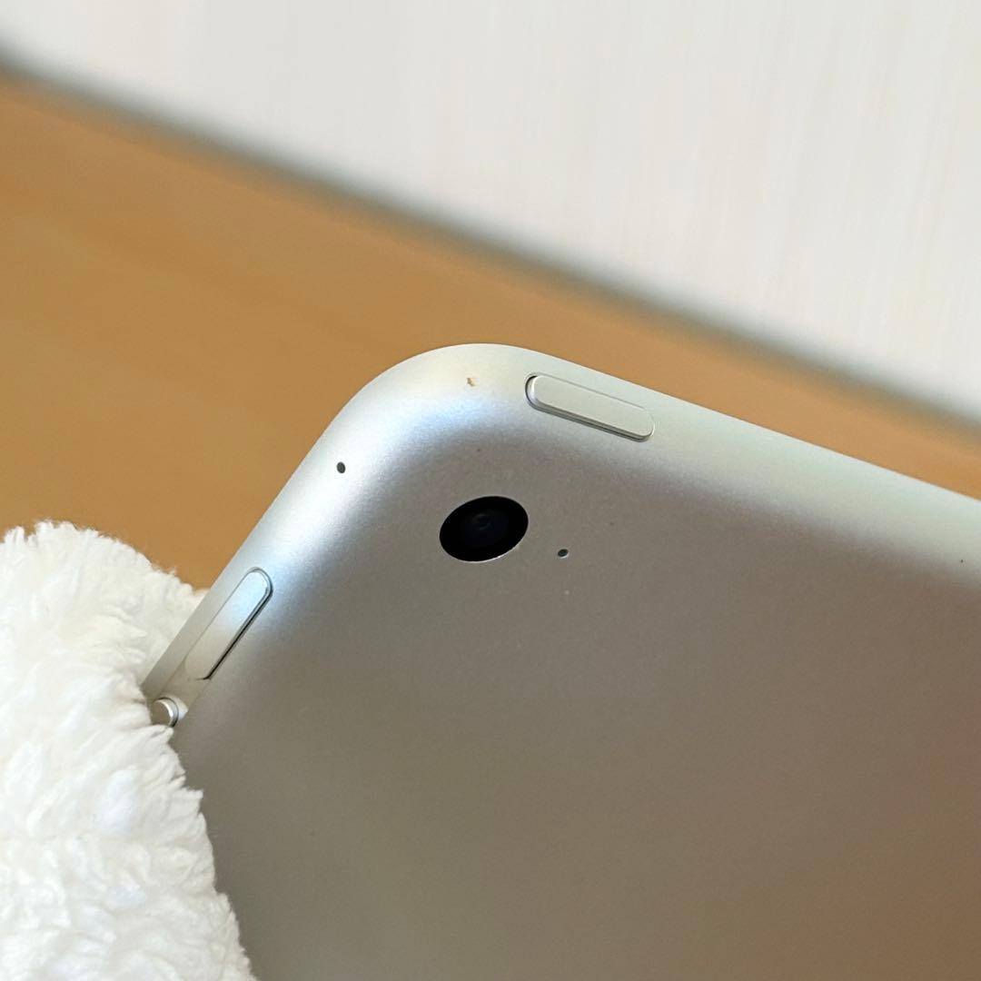 【美品】apple iPad mini4 箱付き 充電器 コード付　32GB