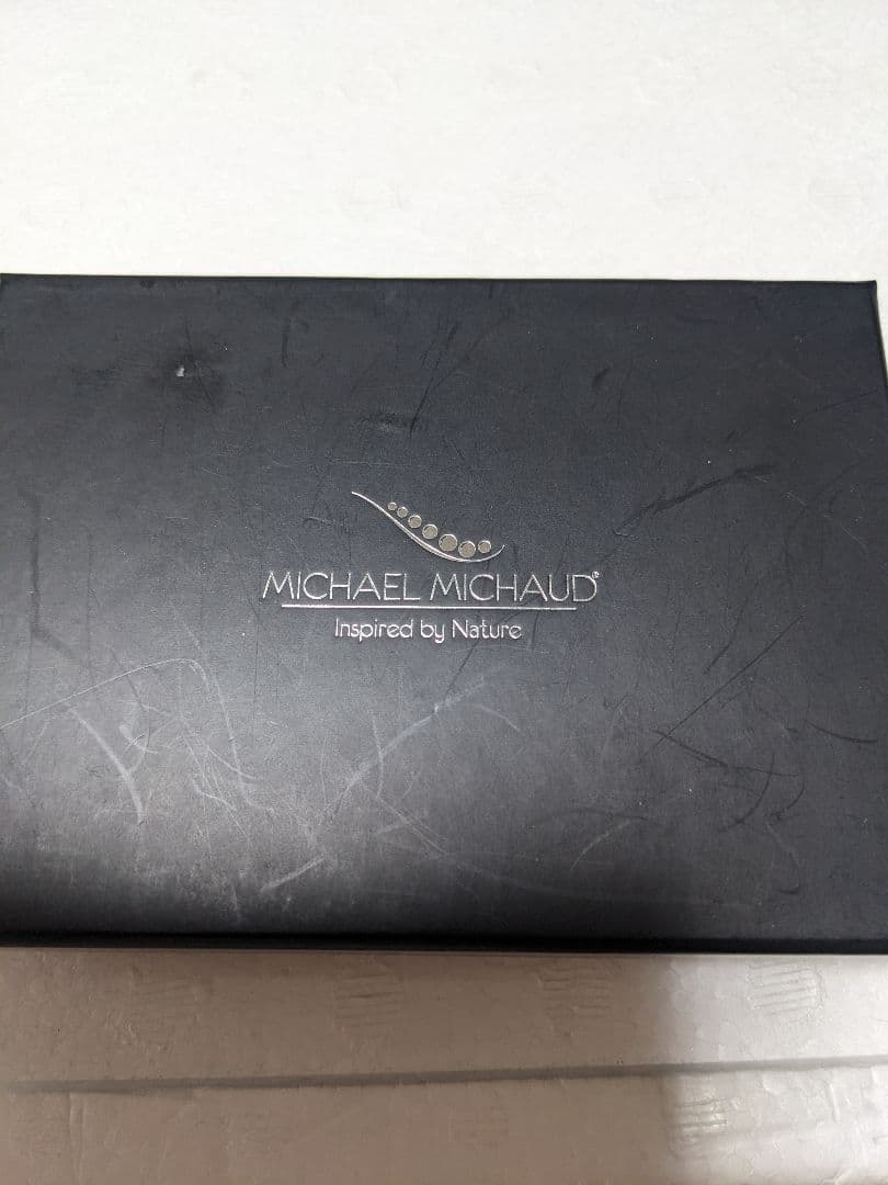 MICHAEL MICHAUD ラズベリー ネックレス