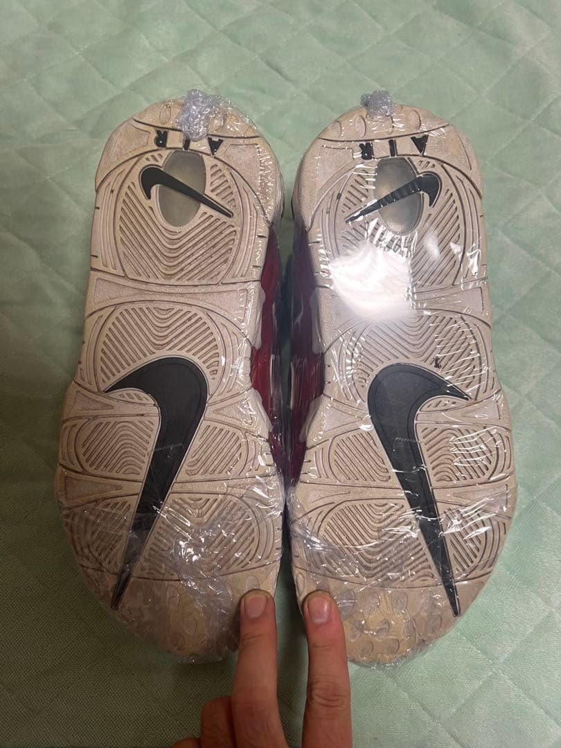 NIKE ナイキ　モアテン　27㎝