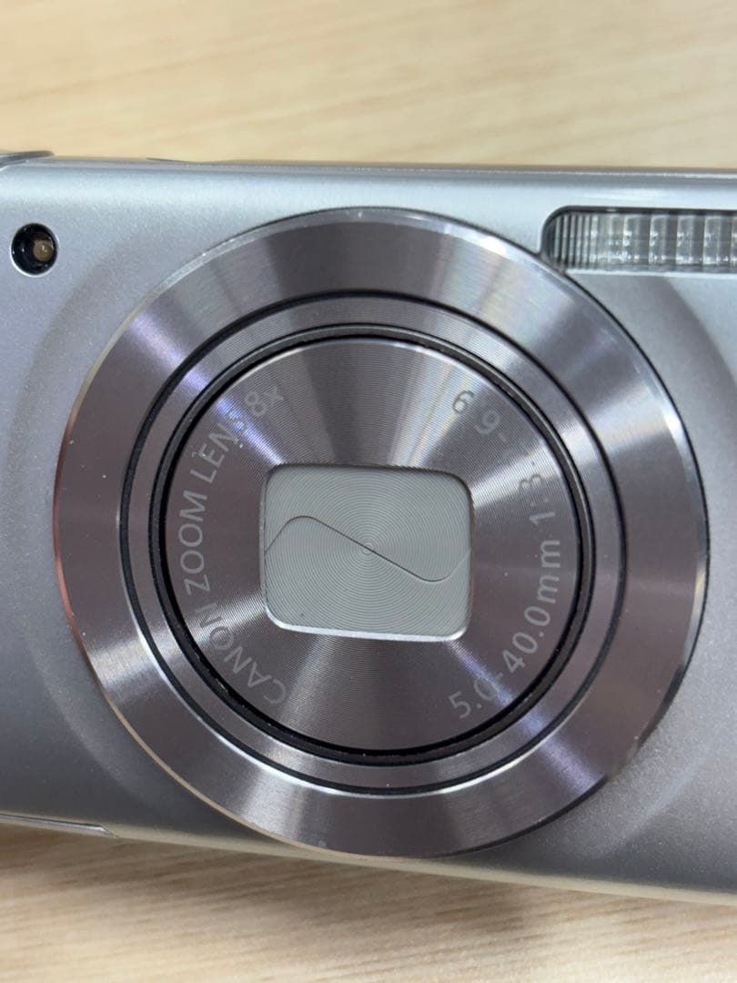 Canon キヤノン　IXY 180 PC2275 デジカメ　シルバー