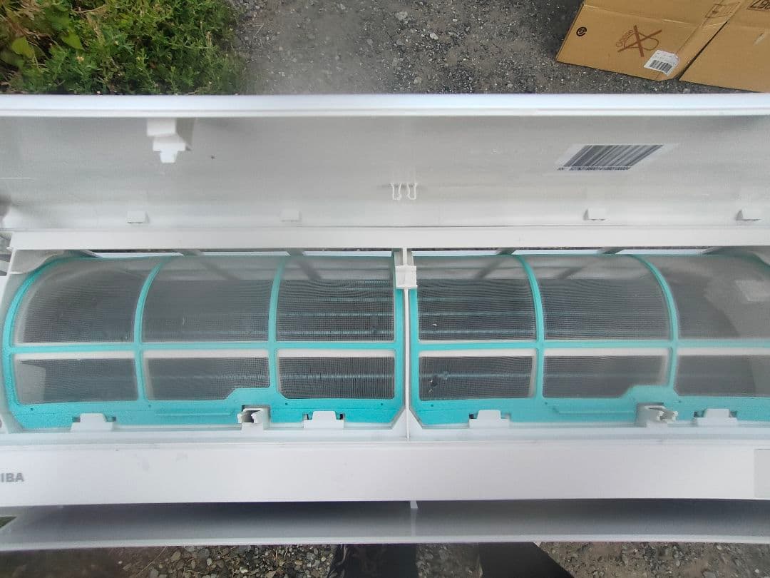 2024年製　TOSHIBA　東芝　エアコン　RAS-2213TL（W）1台目