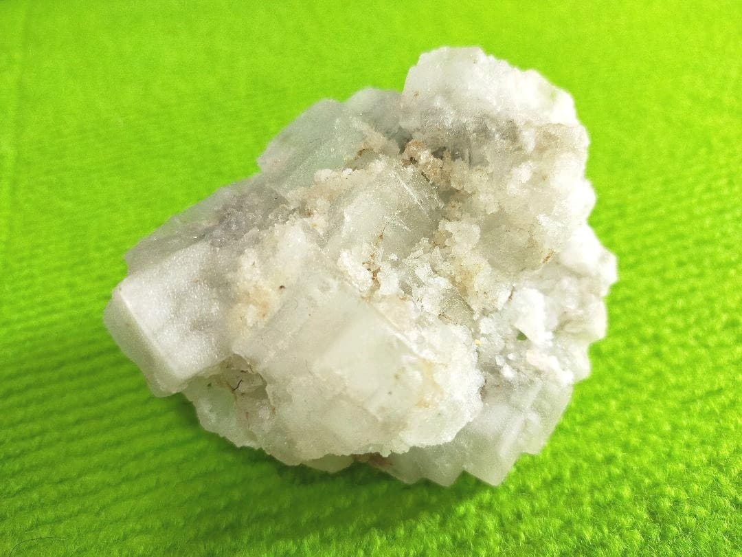 ウユニ塩湖のクリスタル結晶