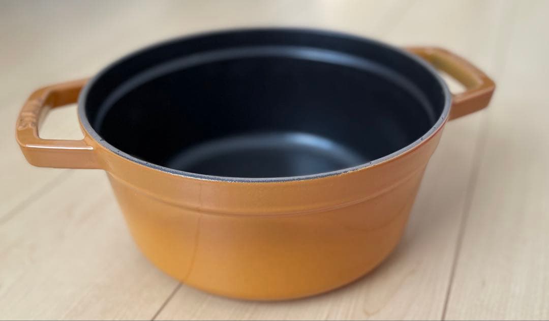 STAUB ストウブ鍋　両手鍋 22cm マスタード