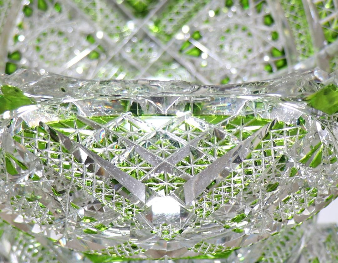 オールド・バカラ 1890年 美術館級 大型 黄緑色被せ切子 丸鉢 アートピース