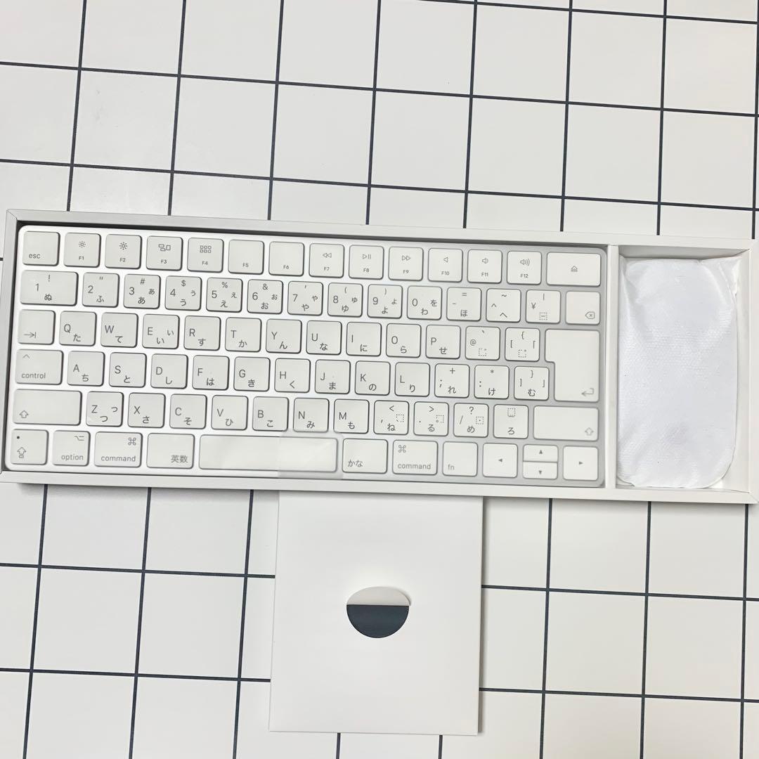 Apple iMac (21.5-inch, 2017) 本体