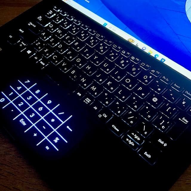 2021モデル《優良美品》最上級ハイスペック！ ASUS ExpertBook