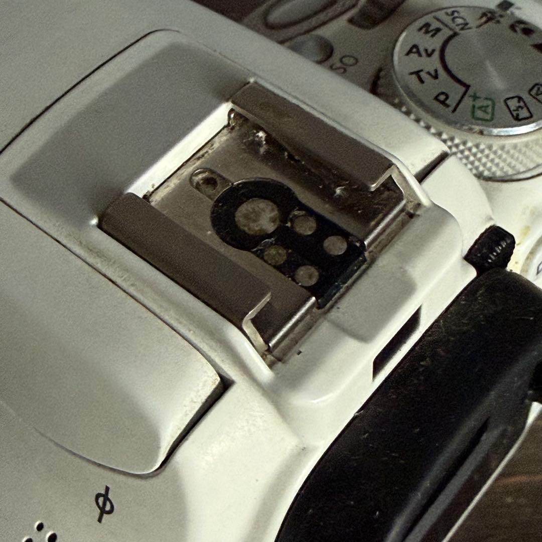 Canon EOS Kiss X7 ホワイト レンズ付き【B-70】