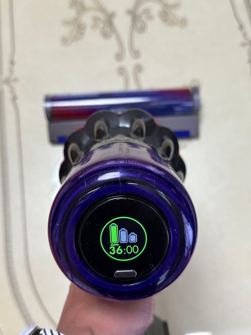 dyson デジタルスリム　SV18 コードレス掃除機　先細LED付き